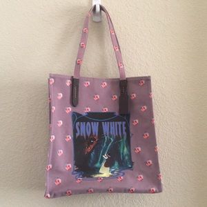 Coach Snow White Tote